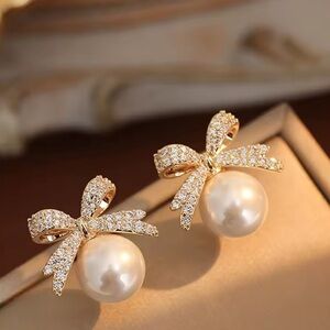 Elegant Gold Bow Pearl Earrings